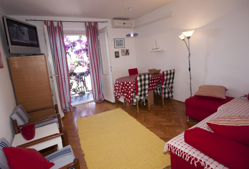 Apartments Barka Tucepi Room photo