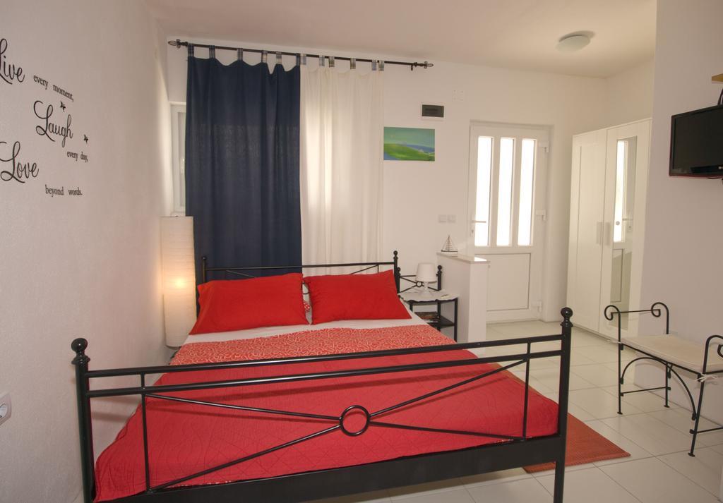 Apartments Barka Tucepi Room photo