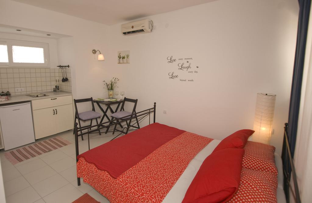 Apartments Barka Tucepi Room photo